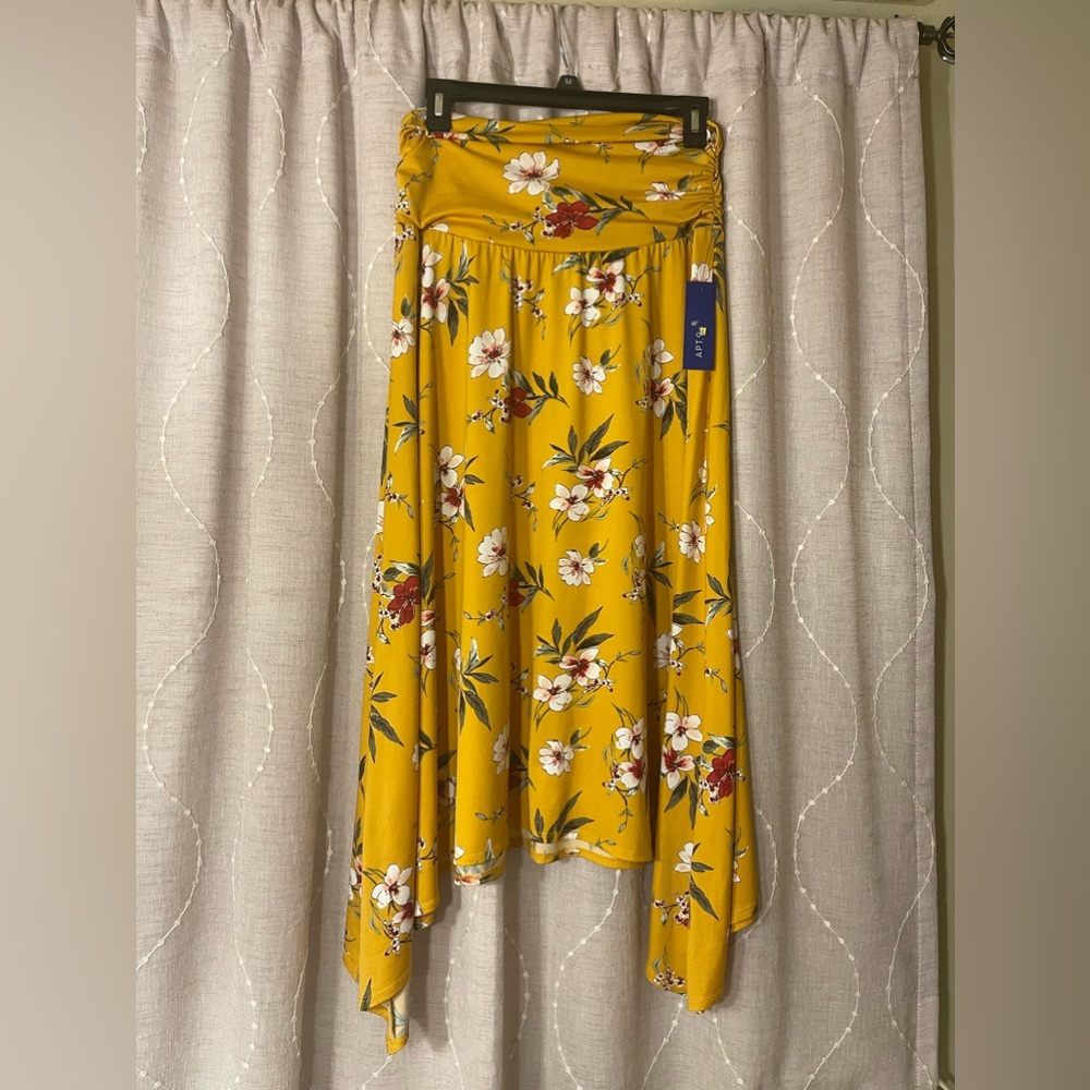 Beautiful skirts brand new just for you